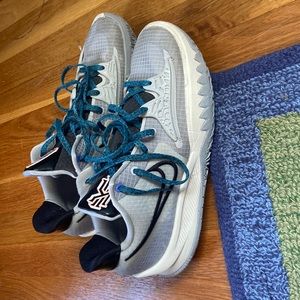 Kyrie Nike basketball shoes size 10.5